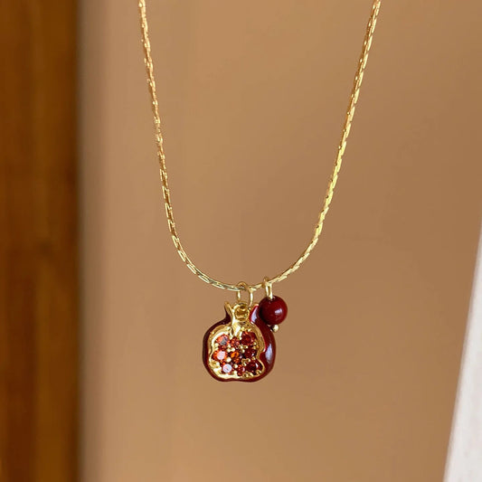 Pomella Pendant