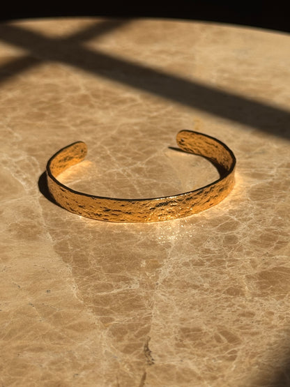 Chroma Texture Cuff