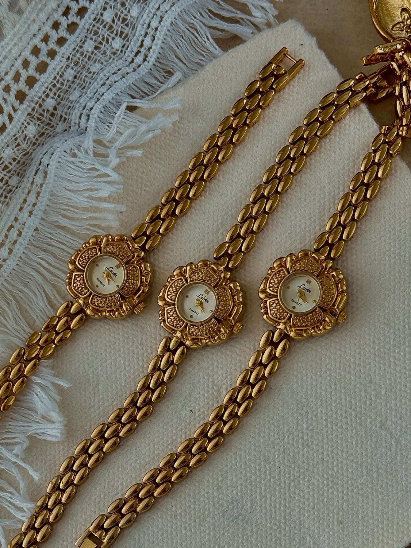 Camelia Watch