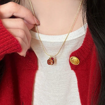 Pomella Pendant